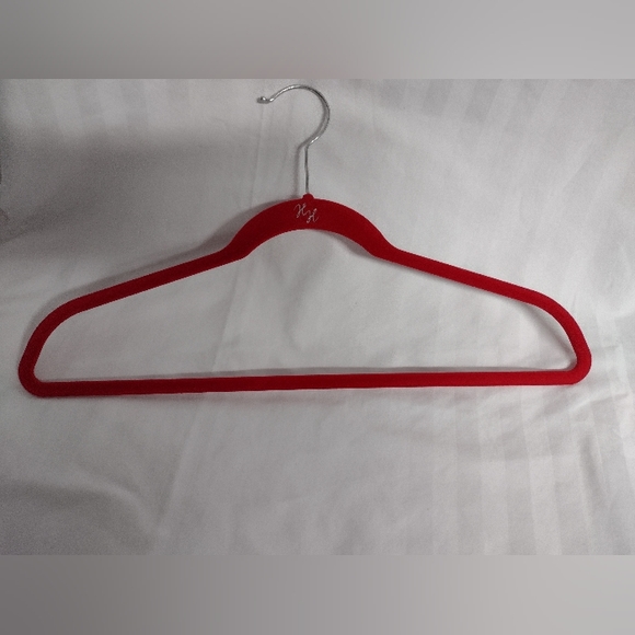 50qty Huggable Hangers name brand hangers. Pants and shirt hangers in red velve. - Picture 4 of 4